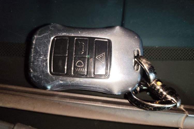 Used Land Rover Range 2020 3.0 L6 Long-Wheelbase Legacy Vehicle Key