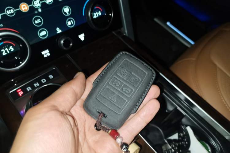 Used Land Rover Range 2020 3.0 L6 Long-Wheelbase Legacy Vehicle Key