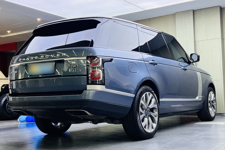 Used Land Rover Range 2020 3.0 L6 Long-Wheelbase Legacy Exterior 3