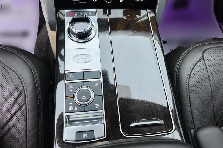 Used Land Rover Range 2020 3.0 L6 Long-Wheelbase Legacy Interior 3