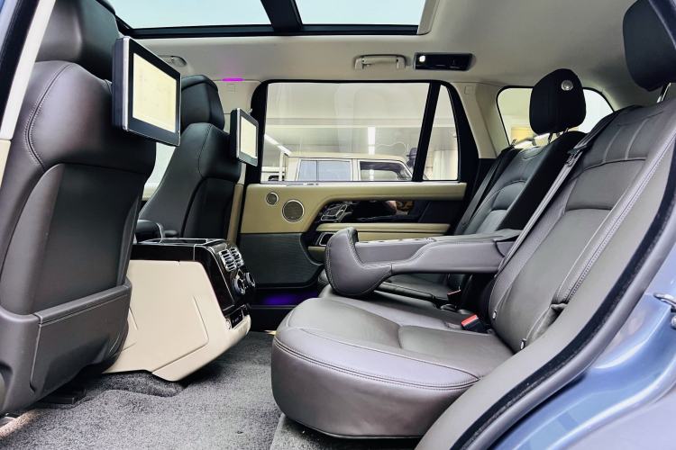 Used Land Rover Range 2020 3.0 L6 Long-Wheelbase Legacy Interior 5