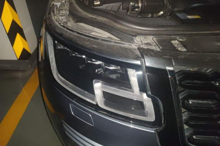 Used Land Rover Range 2020 3.0 L6 Long-Wheelbase Legacy Right Front Headlight