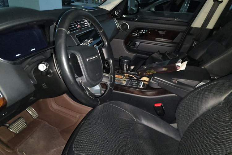 Used Land Rover Range 2020 3.0 L6 Long-Wheelbase Legacy Left Front Seat