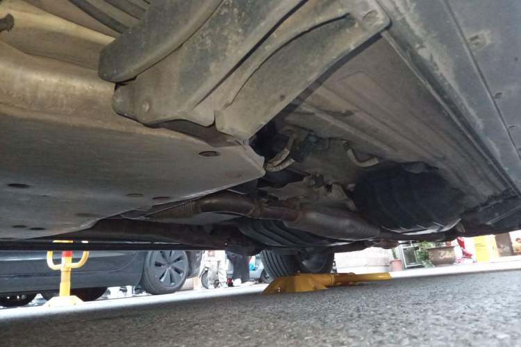 Used Land Rover Range 2020 3.0 L6 Long-Wheelbase Legacy Chassis Front Left