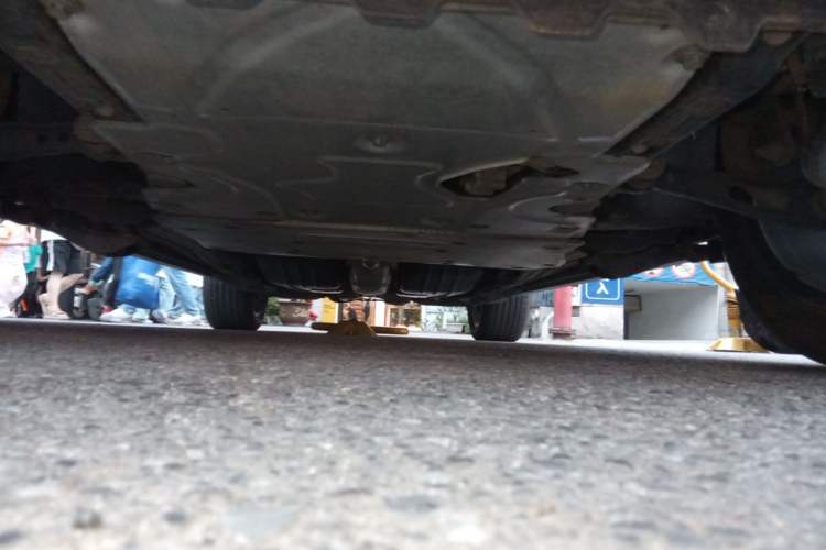 Used Land Rover Range 2020 3.0 L6 Long-Wheelbase Legacy Chassis Front