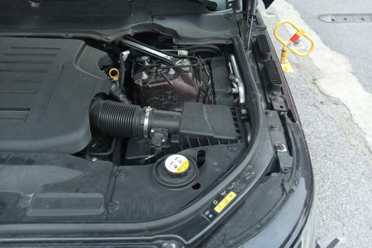 Used Land Rover Range 2020 3.0 L6 Long-Wheelbase Legacy Engine Bay Left