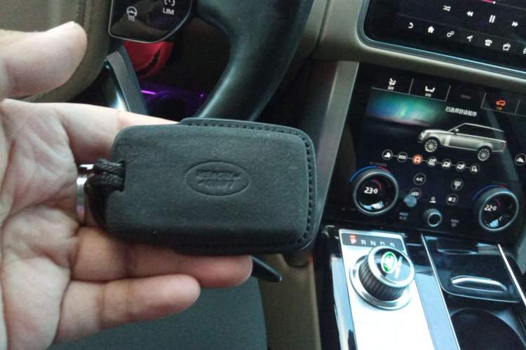 Used Land Rover Range 2020 3.0 L6 Long-Wheelbase Legacy Vehicle Key