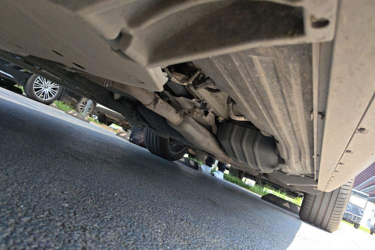 Used Land Rover Range 2020 3.0 L6 Long-Wheelbase Legacy Chassis Front Left