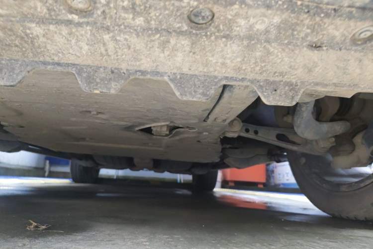 Used Land Rover Range 2020 3.0 L6 Long-Wheelbase Legacy Chassis Front