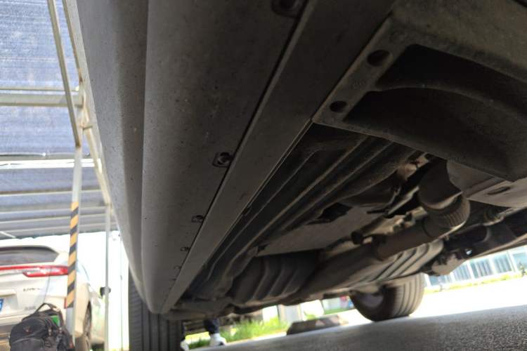Used Land Rover Range 2020 3.0 L6 Long-Wheelbase Legacy Chassis Front Right