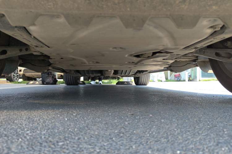 Used Land Rover Range 2020 3.0 L6 Long-Wheelbase Legacy Chassis Front