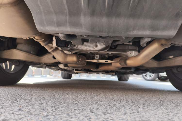 Used Land Rover Range 2020 3.0 L6 Long-Wheelbase Legacy Chassis Rear