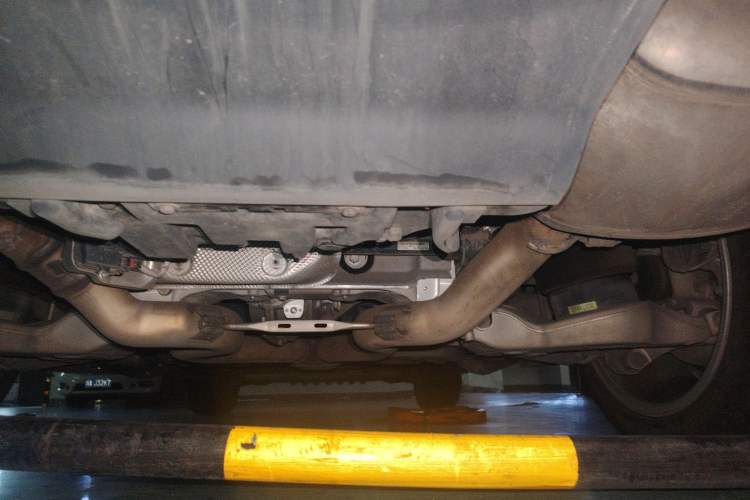 Used Land Rover Range 2020 3.0 L6 Long-Wheelbase Legacy Chassis Rear