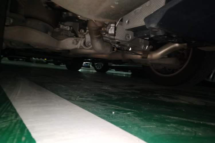 Used Land Rover Range 2020 3.0 L6 Legacy Edition Chassis Rear Left