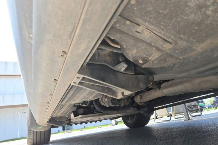 Used Land Rover Range 2020 3.0 L6 Long-Wheelbase Legacy Chassis Rear Left
