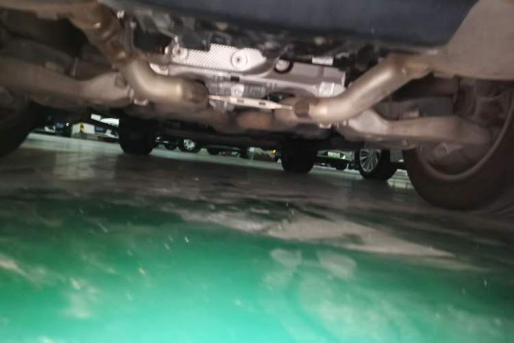 Used Land Rover Range 2020 3.0 L6 Legacy Edition Chassis Rear