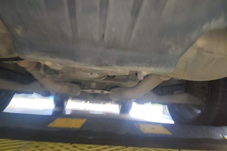 Used Land Rover Range 2020 3.0 L6 Long-Wheelbase Legacy Chassis Rear