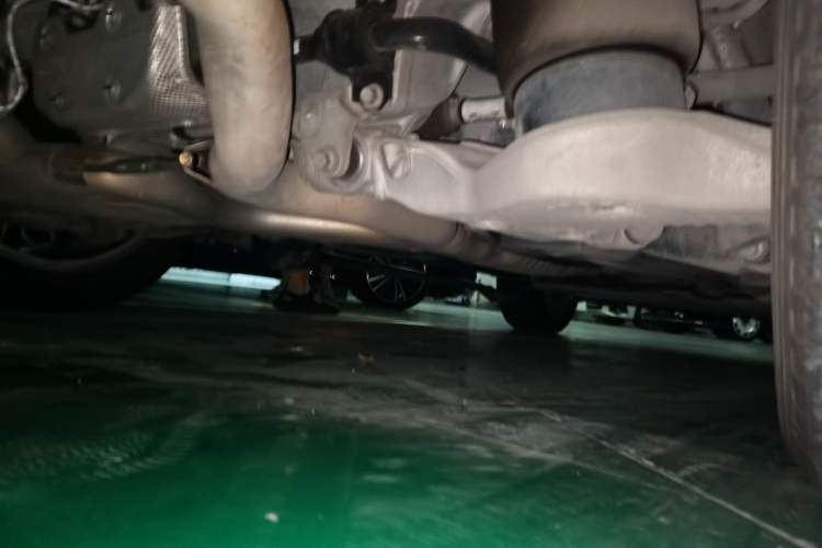 Used Land Rover Range 2020 3.0 L6 Legacy Edition Chassis Rear Right