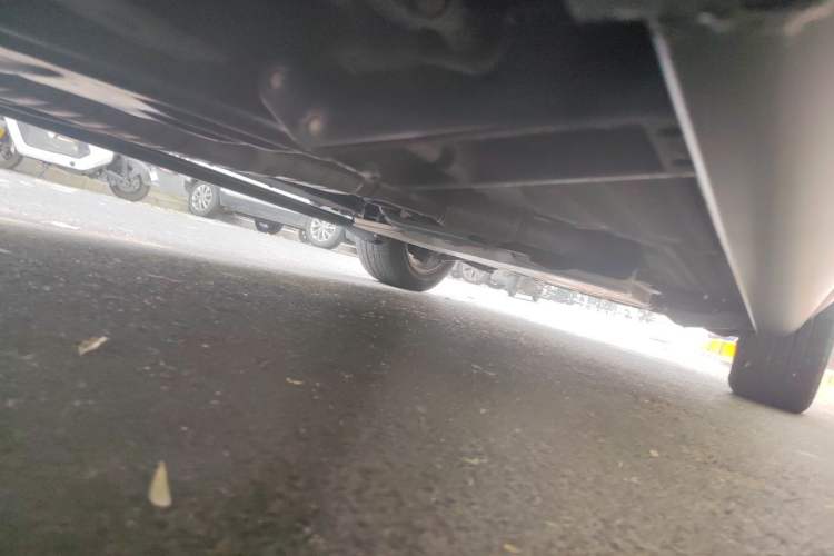 Used Land Rover Range 2020 3.0 L6 Legacy Edition Chassis Rear Right