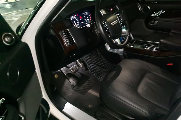 Used Land Rover Range 2020 3.0 L6 Legacy Edition Driver Seat