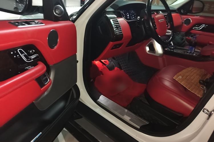 Used Land Rover Range 2020 3.0 L6 Grand Edition Driver Seat