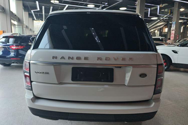 Used Land Rover Range 2020 3.0 L6 Legacy Edition Exterior 4