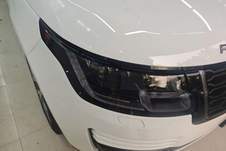 Used Land Rover Range 2020 3.0 L6 Long-Wheelbase Legacy Exterior 6