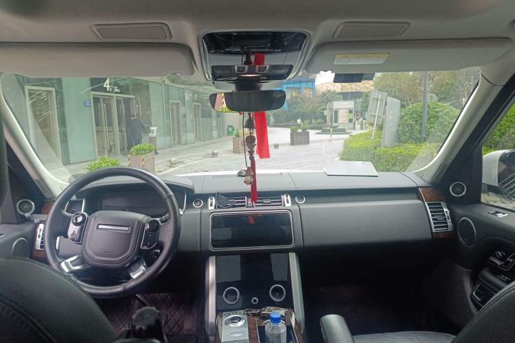 Used Land Rover Range 2020 3.0 L6 Grand Edition Headliner