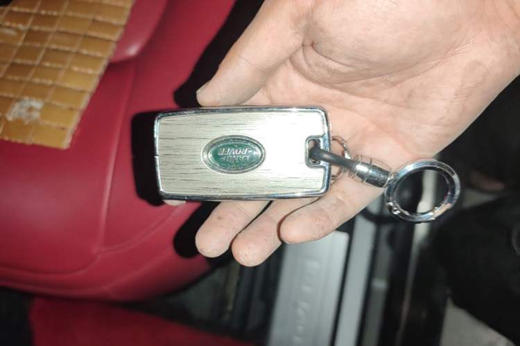 Used Land Rover Range 2020 3.0 L6 Grand Edition Interior 1