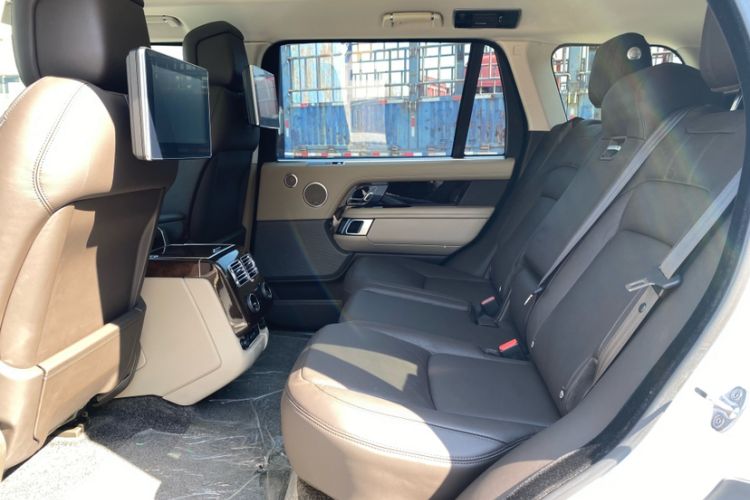 Used Land Rover Range 2020 3.0 L6 Long-Wheelbase Legacy Interior 3