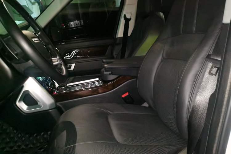 Used Land Rover Range 2020 3.0 L6 Legacy Edition Left Front Seat