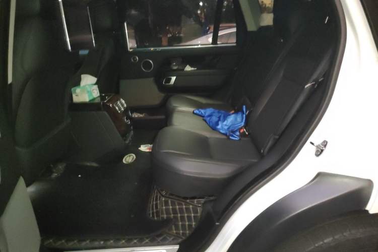 Used Land Rover Range 2020 3.0 L6 Long-Wheelbase Legacy Left Rear Seat