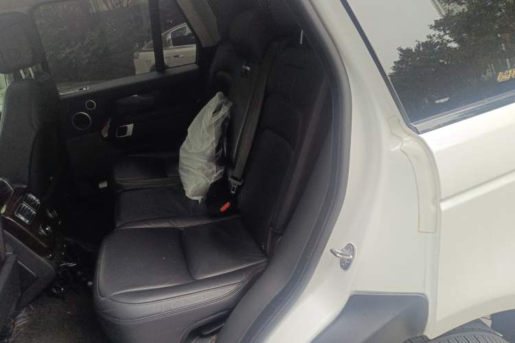 Used Land Rover Range 2020 3.0 L6 Grand Edition Left Rear Seat