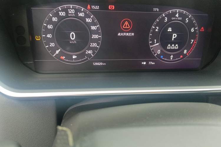 Used Land Rover Range 2020 3.0 L6 Grand Edition Odometer Close Up