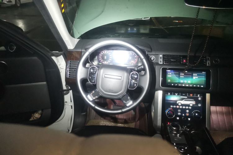 Used Land Rover Range 2020 3.0 L6 Grand Edition Steering Wheel