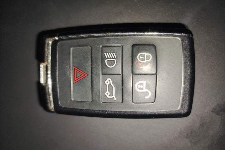 Used Land Rover Range 2020 3.0 L6 Long-Wheelbase Legacy Vehicle Key