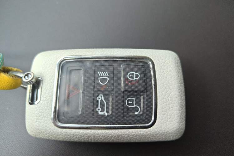 Used Land Rover Range 2020 3.0 L6 Long-Wheelbase Legacy Vehicle Key