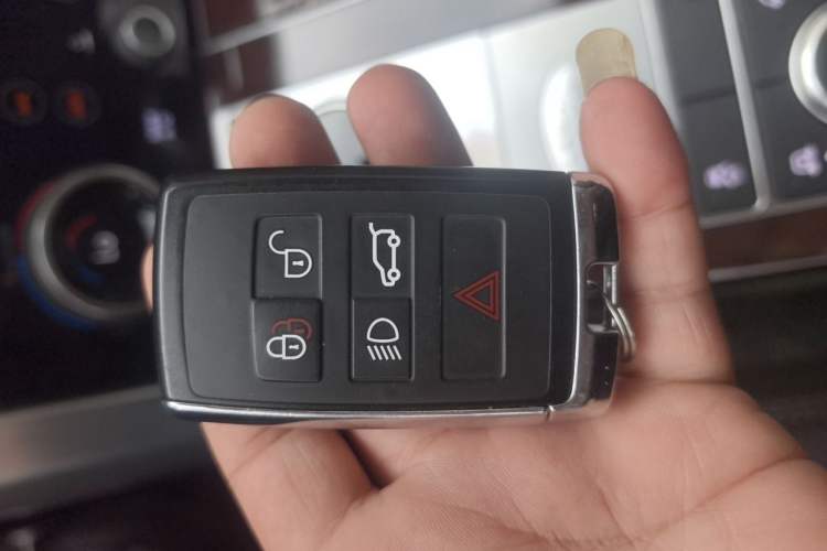 Used Land Rover Range 2020 3.0 L6 Legacy Edition Vehicle Key