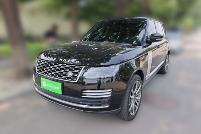 Ojetý Land Rover Range 2021 3.0 L6 Century Extended Classic Edition