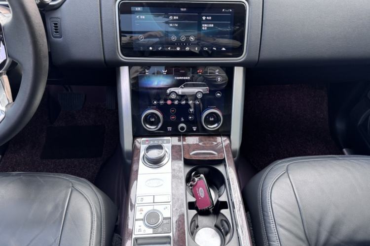 Used Land Rover Range 2021 3.0 L6 Grand Edition Audio And AC Panel