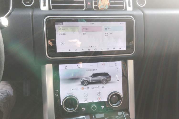 Used Land Rover Range 2021 3.0 L6 Grand Edition Audio And AC Panel