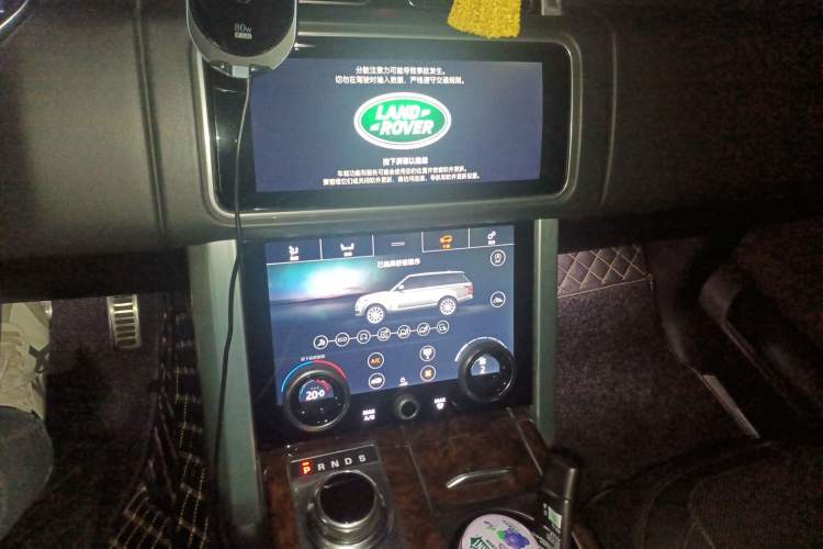 Used Land Rover Range 2021 3.0 L6 Centennial Edition Audio And AC Panel