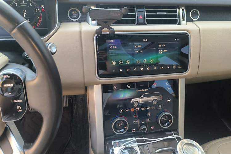 Used Land Rover Range 2021 3.0 L6 Grand Edition Audio And AC Panel