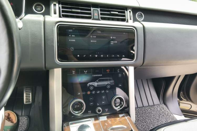 Used Land Rover Range 2021 3.0 L6 Century Extended Classic Edition Audio And AC Panel