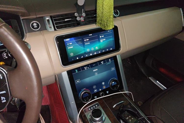 Used Land Rover Range 2021 3.0 L6 Century Extended Classic Edition Audio And AC Panel