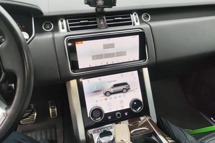 Used Land Rover Range 2021 3.0 L6 Century Extended Classic Edition Audio And AC Panel