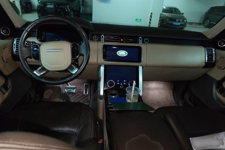 Used Land Rover Range 2021 3.0 L6 Centennial Edition Center Console