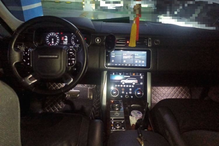 Used Land Rover Range 2021 3.0 L6 Centennial Edition Center Console
