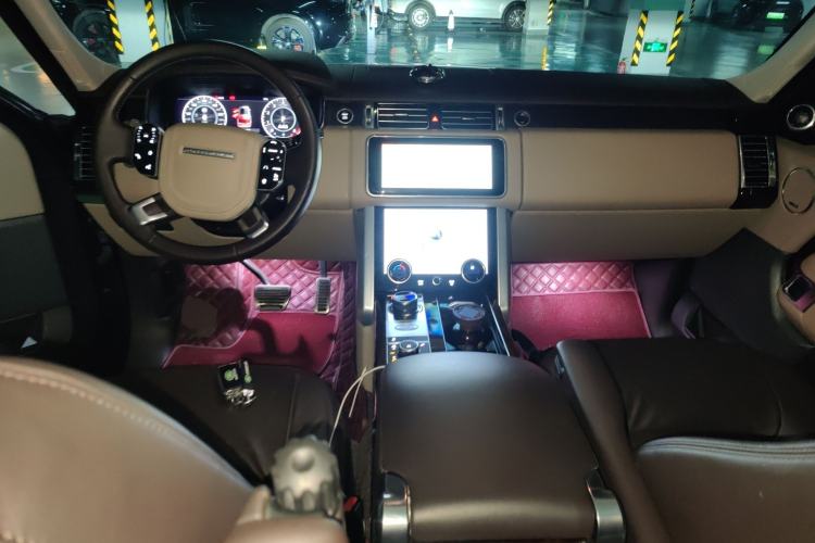 Used Land Rover Range 2021 3.0 L6 Centennial Edition Center Console
