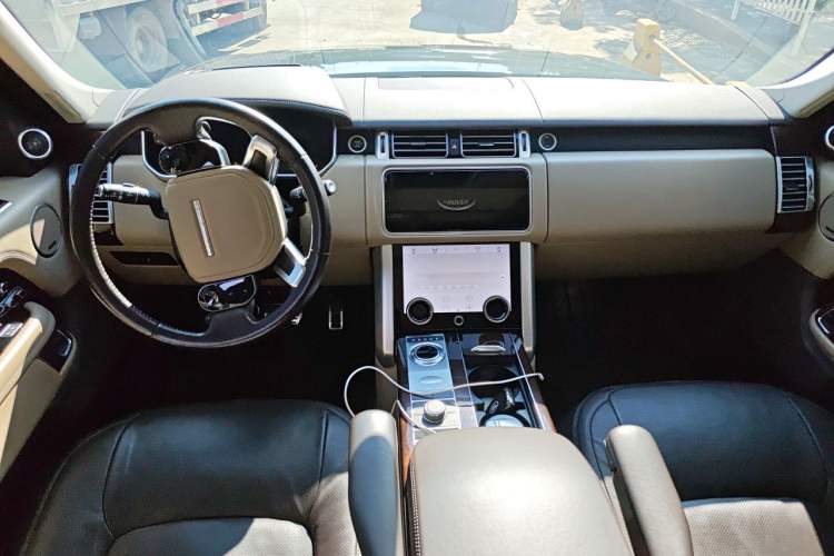 Used Land Rover Range 2021 3.0 L6 Centennial Edition Center Console